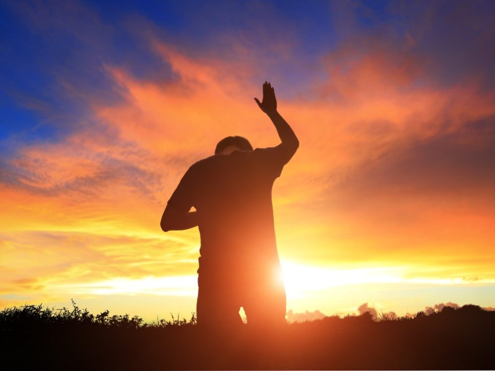 Prayer and Worship to God, dedication to God, sold out for Jesus, life of worship, worship leader,